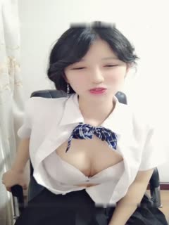 高水平外表美丽的女主播韩韩961102收取自慰展示高水平的外表好身材的激情自慰是很吸引人的